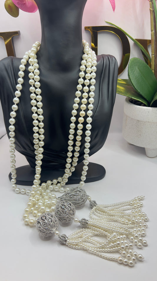 Pearls long necklace