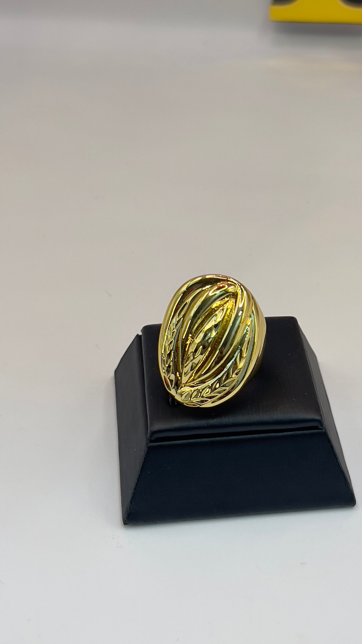 Italian gold ring